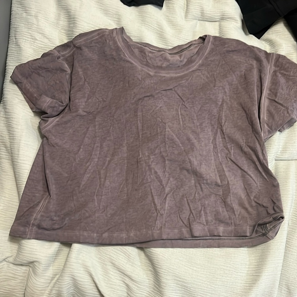 Lululemon cates cropped t shirt